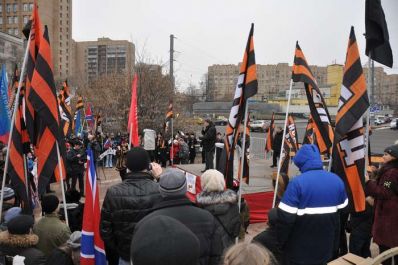 6-го декабря на митинге Национально-освободительного движения за суверенитет. На сцене Евгений Фёдоров. 6-го декабря на мити…