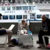 Миллионы россиян работают по мутным схемам, хотя и закон вроде бы не всегда нарушается (Фото: Сергей Фадеичев/ТАСС, архив) Фото: Сергей Фадеиче…