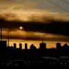 Суровая реальность для Киева уже наступила: ВС РФ давят на всех участках фронта. Итоги (AP / Francisco Seco / Дым в Киеве) AP / Francisco Seco …