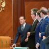 Путин принял решение: Медведев остается (На фото: премьер-министр РФ Дмитрий Медведев (Фото: Александр Астафьев/пресс-служба правительства РФ/ТАСС)) На фото: премьер-мин…