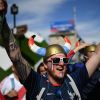 Оказывается, Россия не так страшна (Болельщики перед матчем ЧМ-2018 по футболу между сборными Франции и Перу | © РИА Новости, Владимир Астапкович) Болельщики перед мат…