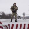 GOV.UK: что скрывает Россия? (Украинский пограничник в городе Милове | © AP Photo, Evgeniy Maloletka) Украинский пограничн…