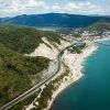 Джубга — Сочи: на пути к Кавказской ривьере (Участок автомобильной дороги Джубга - Сочи | © РИА Новости / Виталий Тимкив) Участок автомобильно…