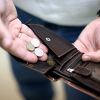 'Обеление' экономики: налоговый рай для миллиардеров и ад для остальных