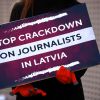 Преследование Латвией российских СМИ как вопль о помощи (Одиночный пикет в защиту свободы слова в поддержку русскоязычных журналистов Латвии возле Дома прием…) Одиночный пикет в за…