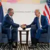Австралия на крючке США