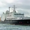 Названный на Западе 'охотником за подводными коммуникациями' ОИС 'Янтарь' у берегов Британии и Ирландии