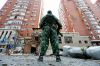 Стивен Коэн - чуть ли не последний эксперт по России в США (A pro-Russian separatist stands in front of damaged buildings following a shelling by Ukrainian forc…) A pro-Russian separa…